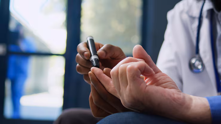 Diabetic complications screening